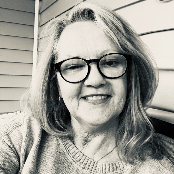 Meet your Posher, Robin - Picture 1 of 1